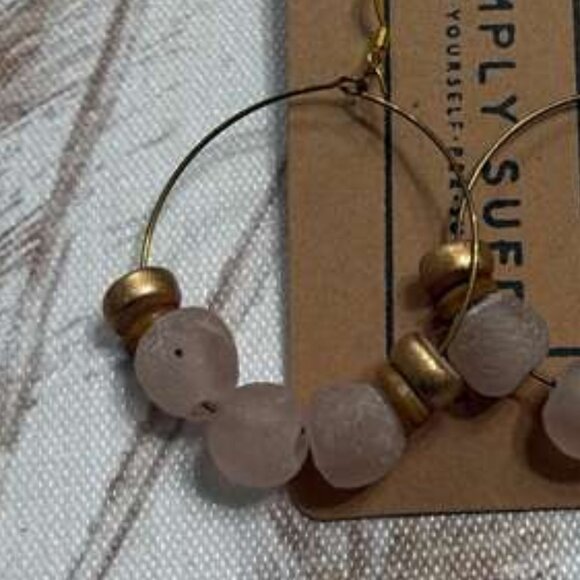 Pink Frosted Sea Glass Beaded Hoop Earrings Gold Accent Boho Beach - Picture 3 of 3